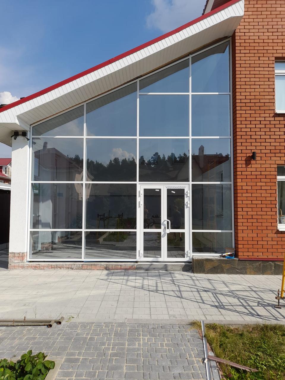 Мы также занимаемся остеклением <mark class=